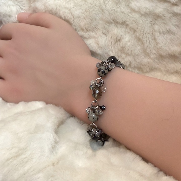 Lia Sophia “Charity” Bracelet - Picture 3 of 7